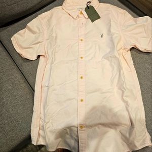 Allsaints men short sleeves shirt/embroidery gray logo. Medium size.light pink